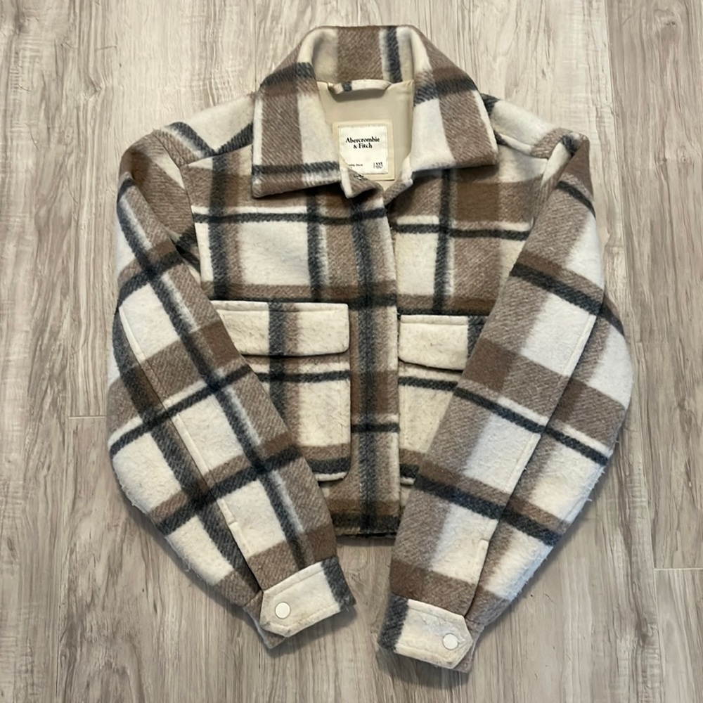 Cropped flannel coat
